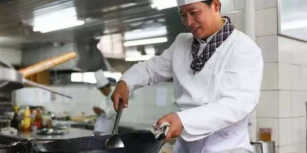 商用厨房工程有哪些-20年厨房工程经验（宇杰厨具）